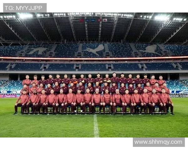 2025年现役最强足球球员前十名实力对比与未来潜力分析