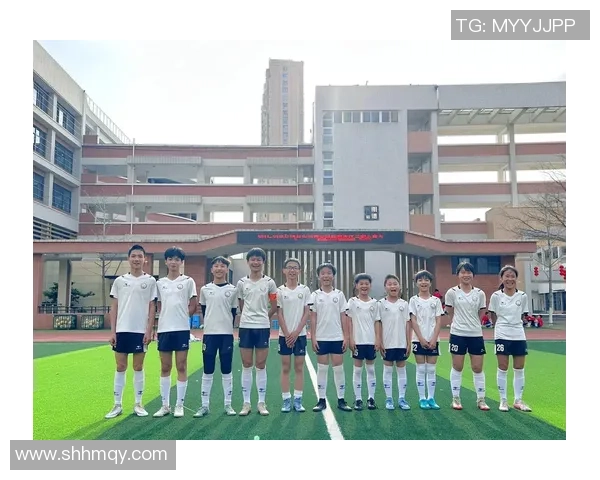 两个小孩选足球球星 谁是你心中的最佳球员 让我们一起见证成长与梦想