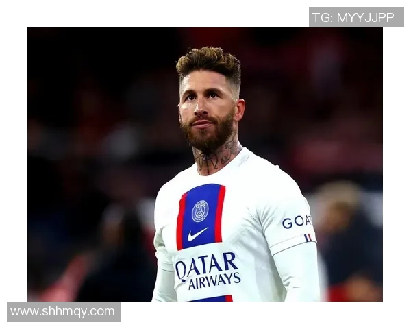 优雅足球巨星展现绅士风范与场上霸气双重魅力