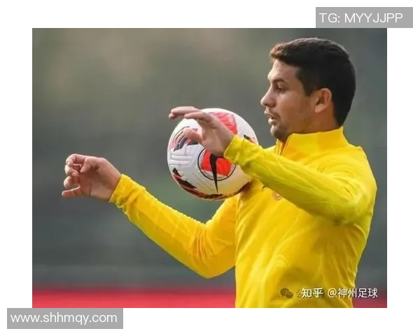 印尼著名足球球星的传奇故事与他在绿茵场上的辉煌历程 印尼著名足球球星的传奇故事与他在绿茵场上的辉煌历程