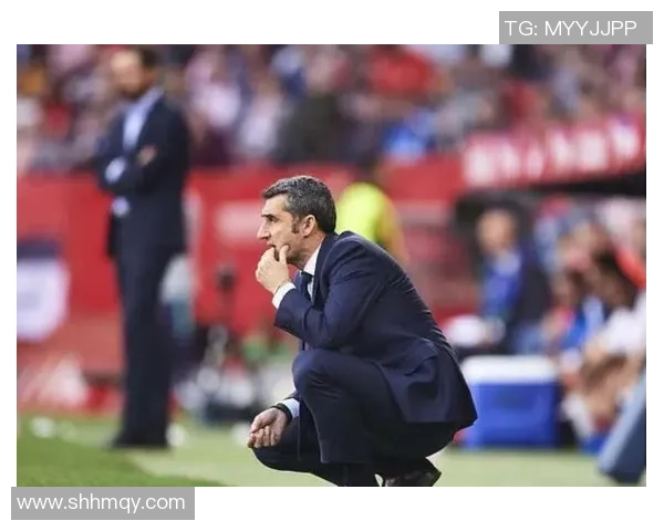 足球传奇双星汇聚：全球球迷热议的两位足球天王名字大全