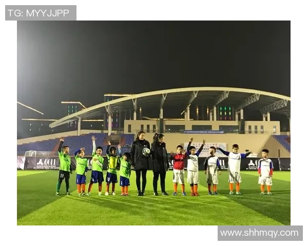 足球星空巨兽震撼登场 打破边界引领未来足球新时代 足球星空巨兽震撼登场 打破边界引领未来足球新时代